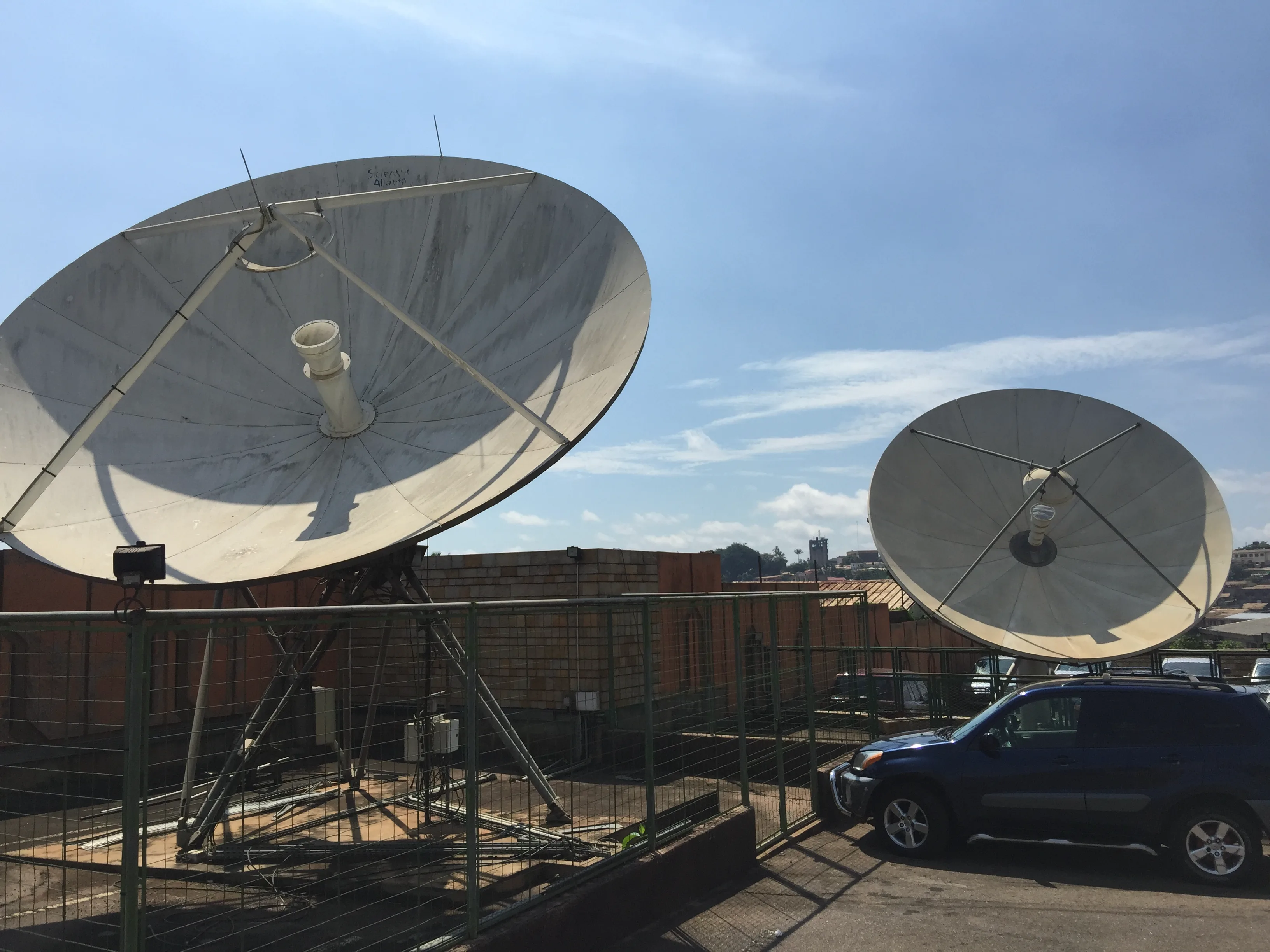 Field infrastructure and technical deployment